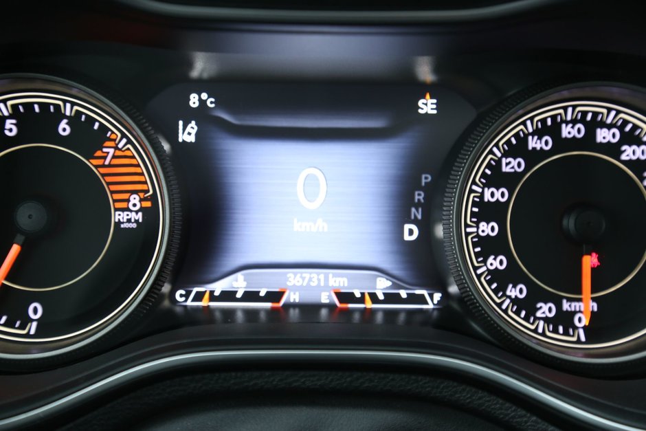 2019 Jeep Cherokee Limited-15