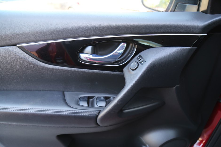 2018 Nissan Qashqai-13