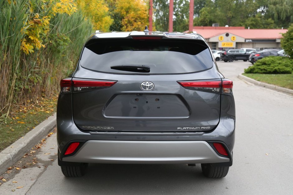 2023 Toyota Highlander-3