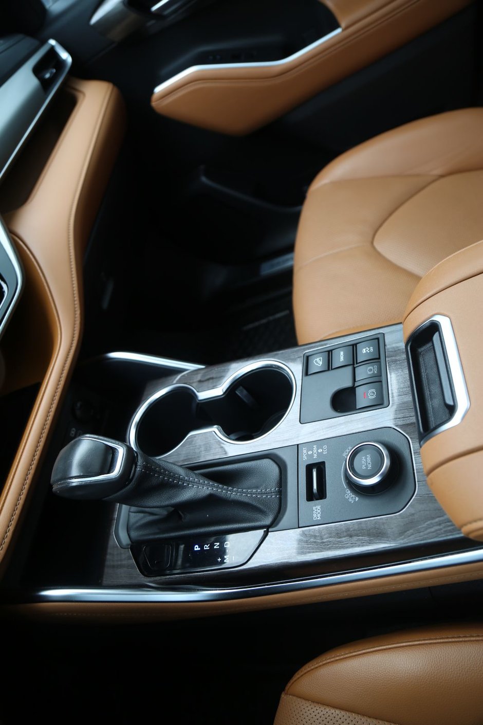 2023 Toyota Highlander-18