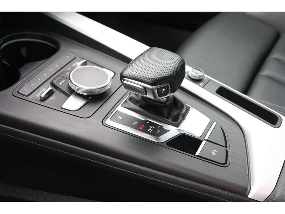 2018 Audi A4 2.0 Technik-12