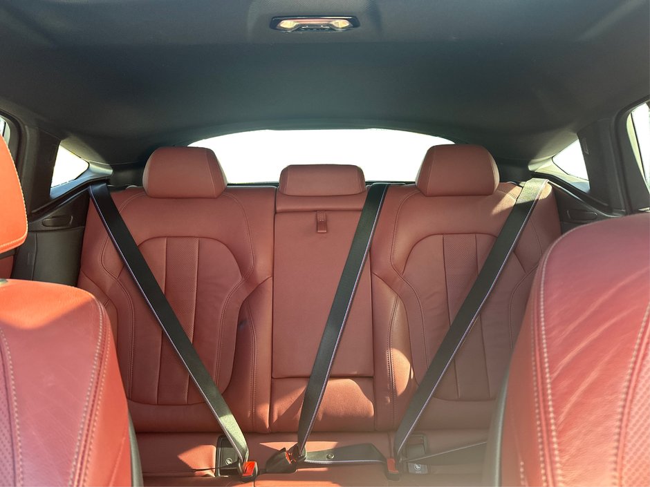 2020 BMW X6 M50i-11