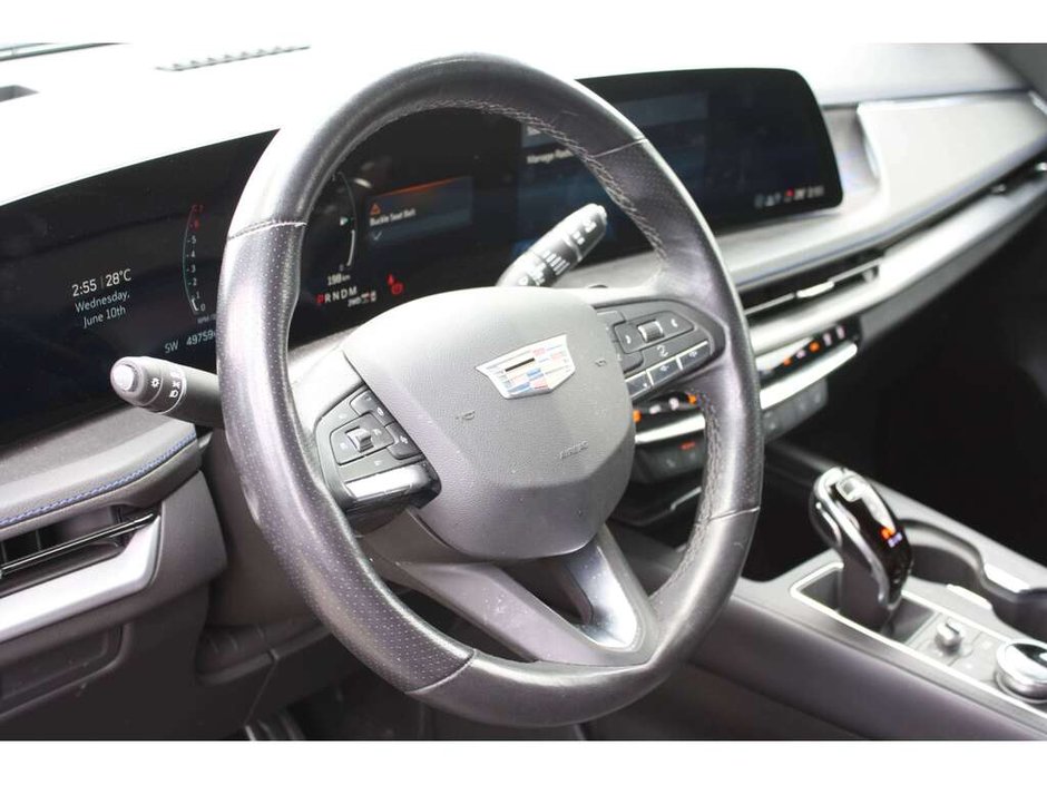 2024 Cadillac XT4 Sport-12