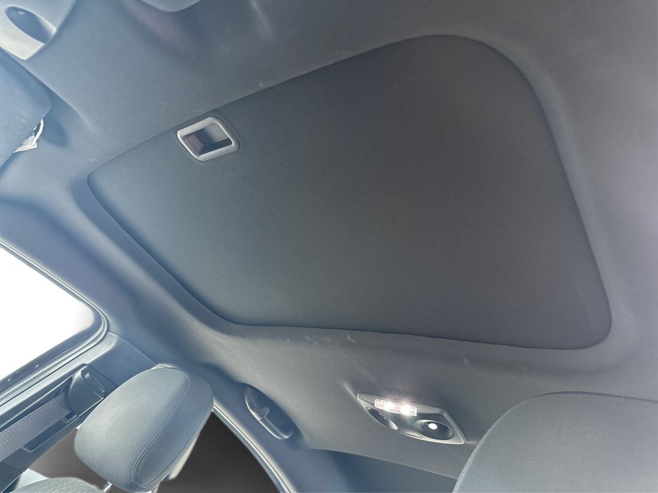 2011 Chrysler 200 Limited-16