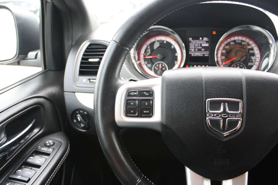 2018 Dodge Grand Caravan SXT-17