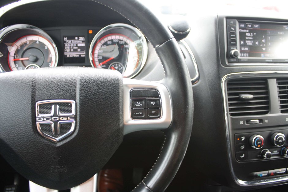 2018 Dodge Grand Caravan SXT-16