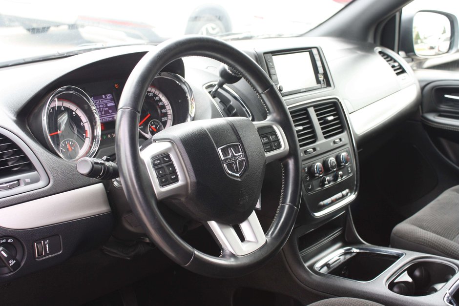 2018 Dodge Grand Caravan SXT-12