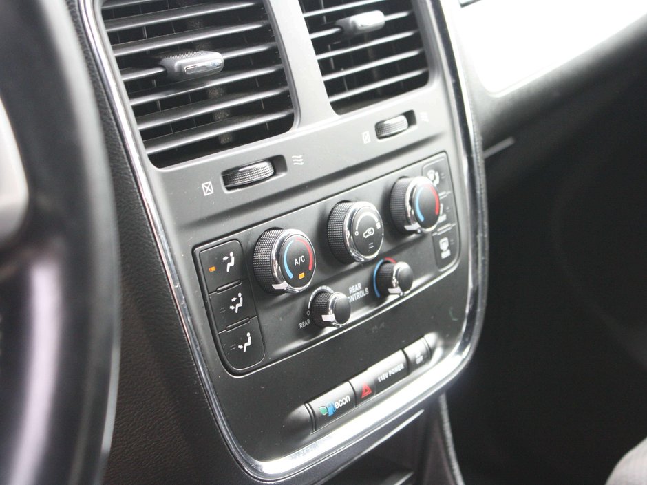 2018 Dodge Grand Caravan SXT-13