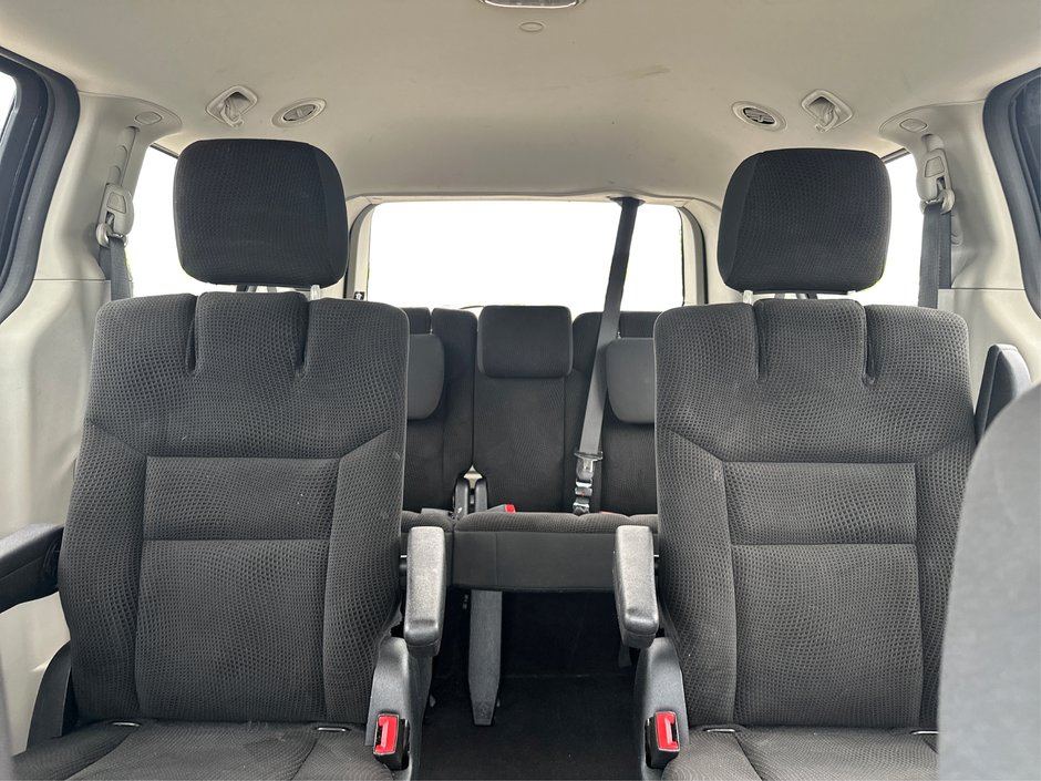 2019 Dodge Grand Caravan SXT-10