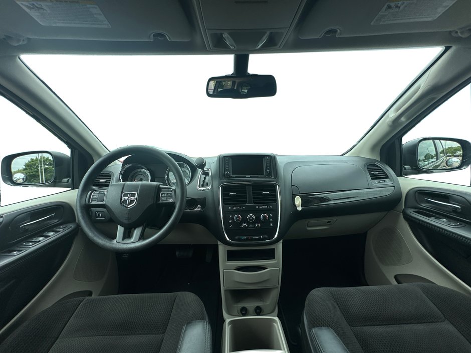 2019 Dodge Grand Caravan SXT-17