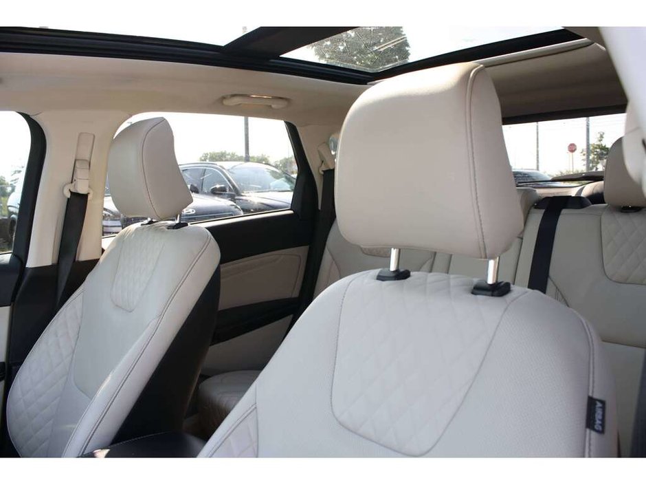 2024 Ford Edge Titanium-10