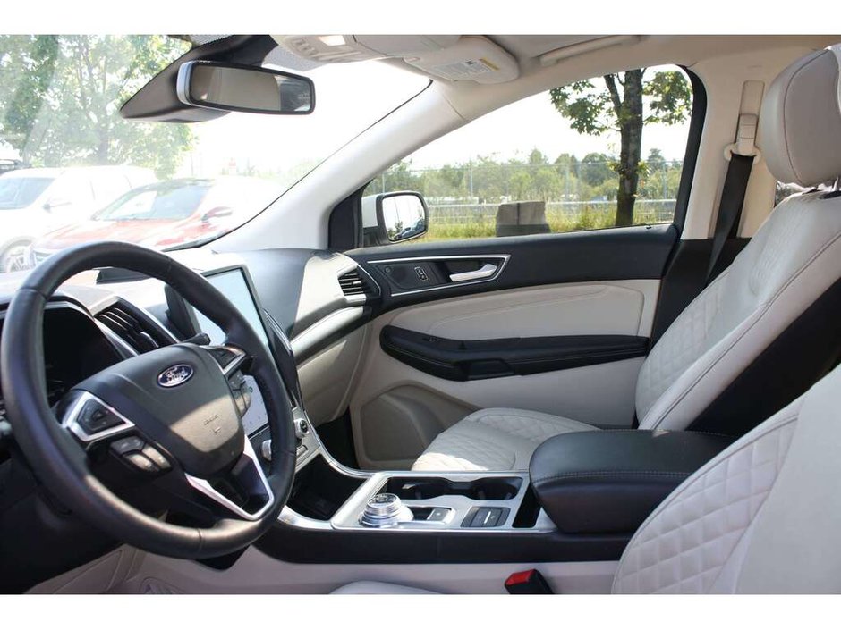 2024 Ford Edge Titanium-8