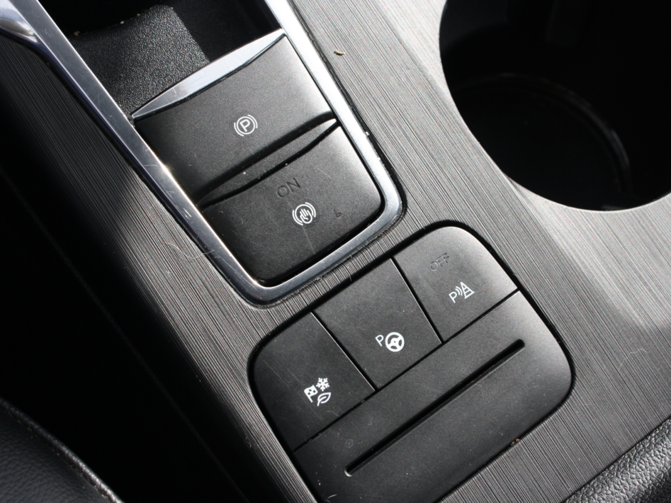 2021 Ford Escape Hybrid Titanium-25