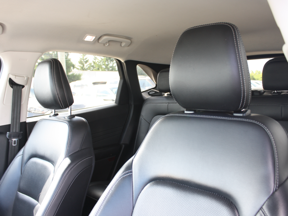 2021 Ford Escape Hybrid Titanium-15