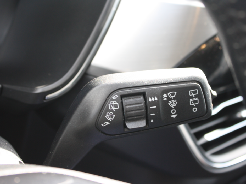 2021 Ford Escape Hybrid Titanium-17