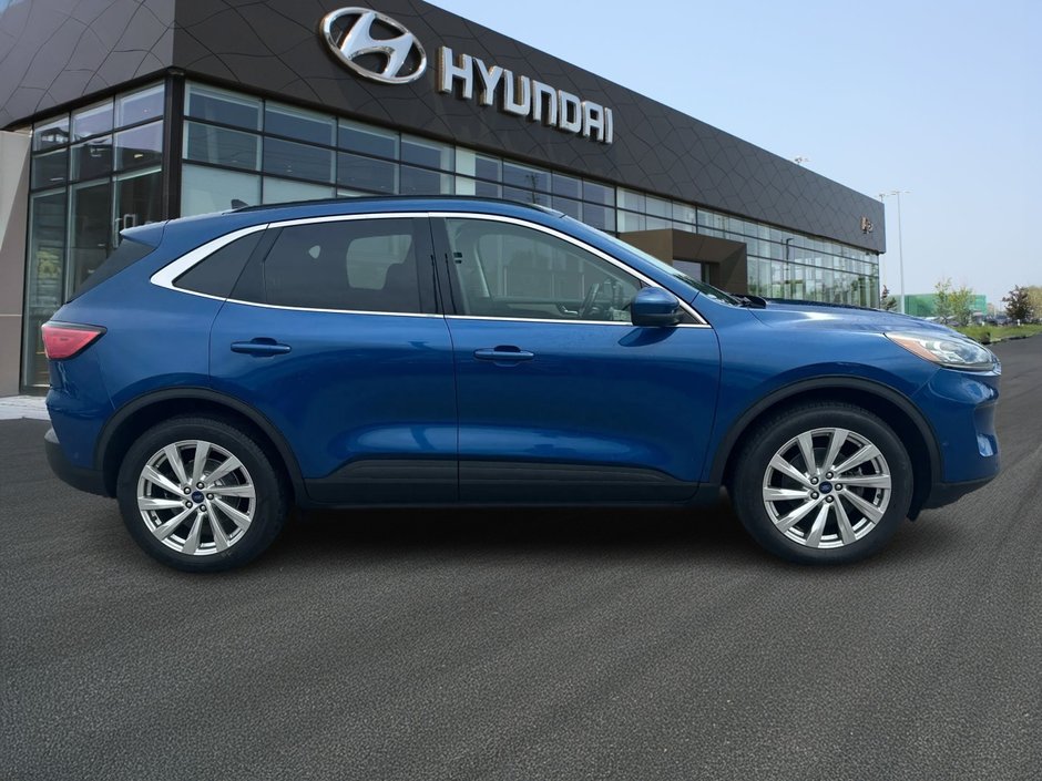 2022 Ford Escape Hybrid Titanium-3
