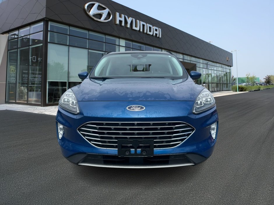 2022 Ford Escape Hybrid Titanium-1