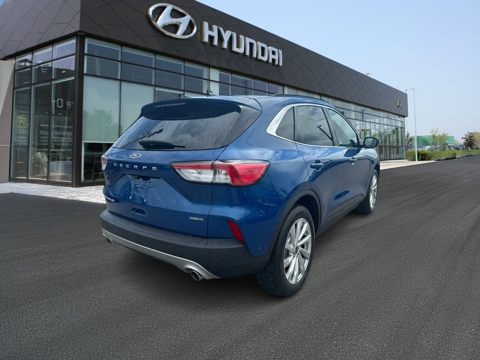 2022 Ford Escape Hybrid Titanium-4