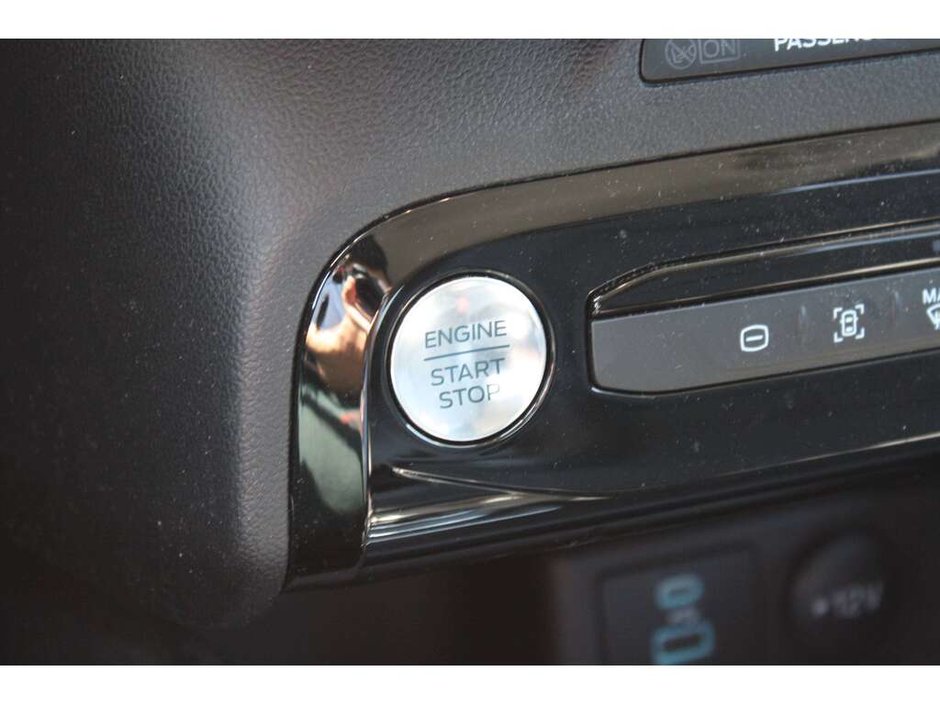 2023 Ford Escape Plug-In Hybrid Base-12