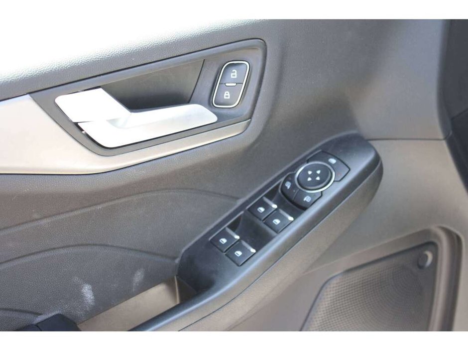 2023 Ford Escape Plug-In Hybrid Base-7