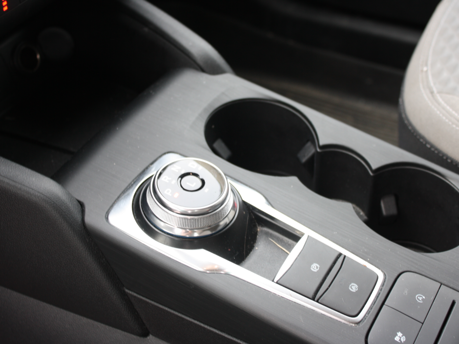 2020 Ford Escape SE-11