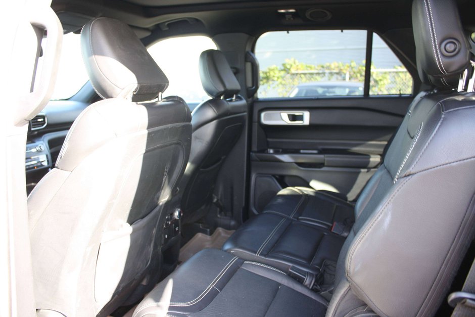 2020 Ford Explorer ST-10