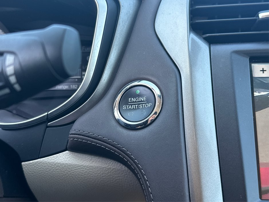 2018 Ford Fusion Energi Platinum-19