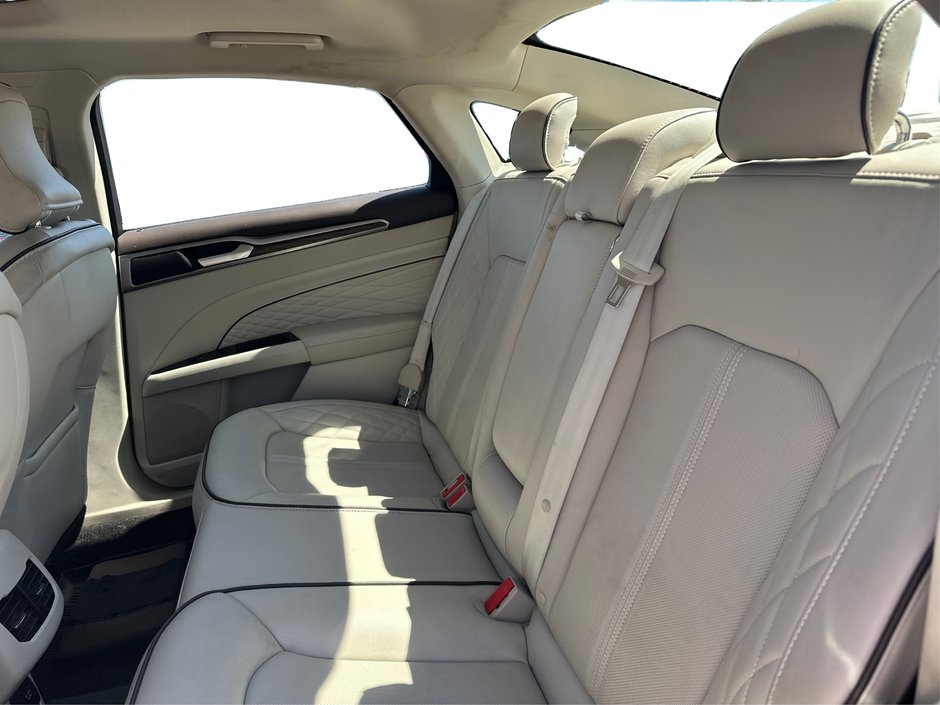 2018 Ford Fusion Energi Platinum-9