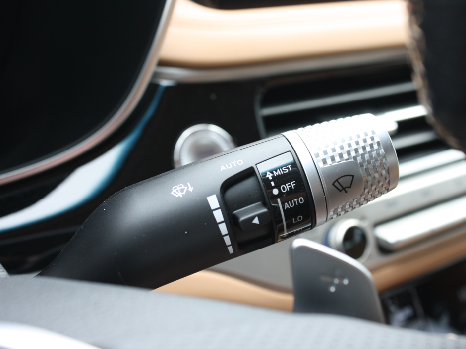 2025 GENESIS G70 2.5T-13