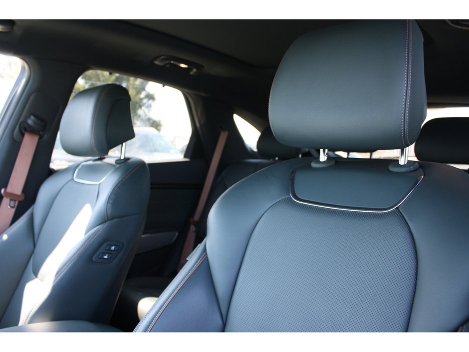 2023 GENESIS GV70 2.5T Advanced-11