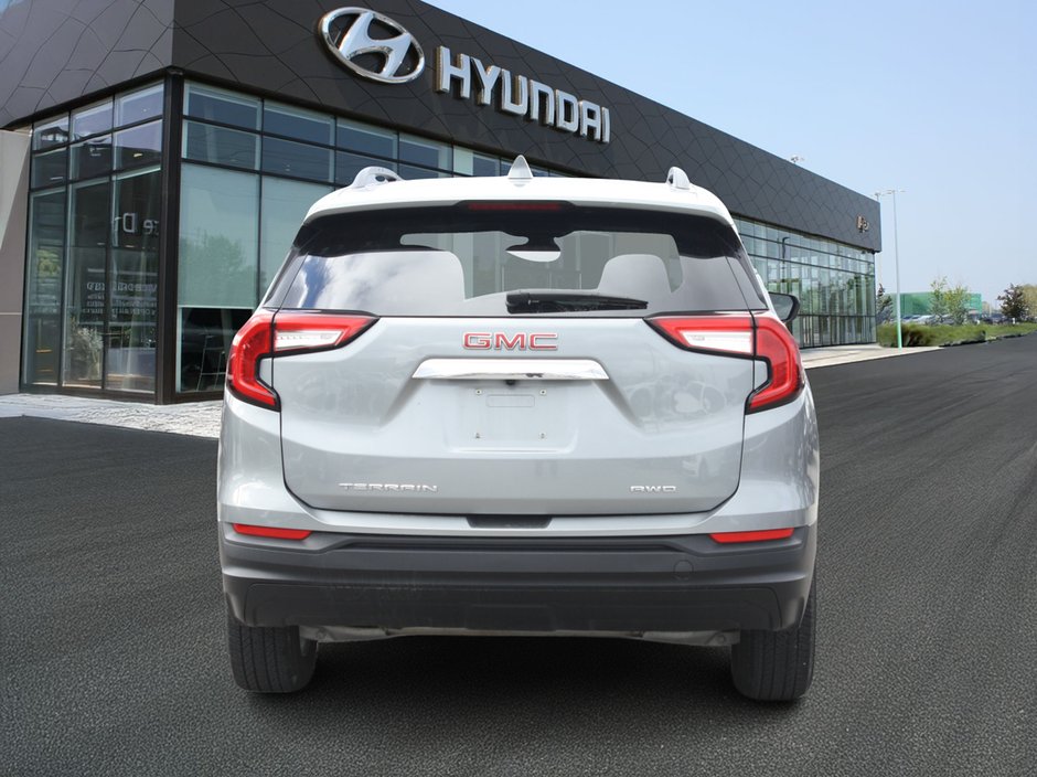 2024 GMC Terrain SLE-4