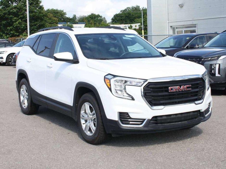 2024 GMC Terrain SLE-2