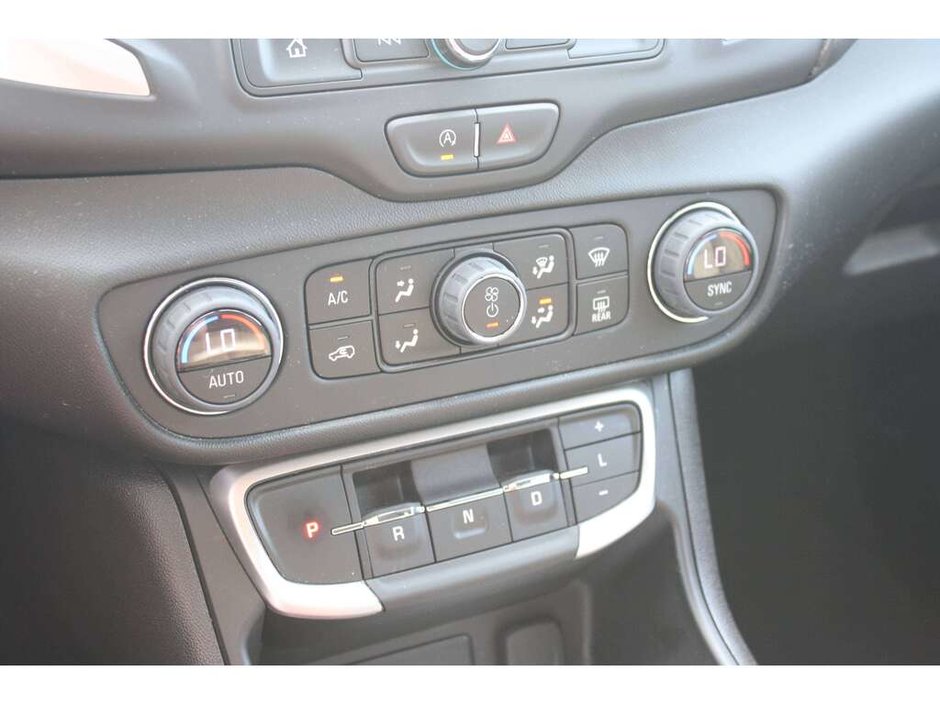 2024 GMC Terrain SLE-15