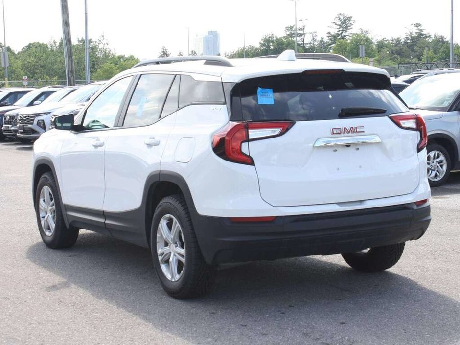 2024 GMC Terrain SLE-5