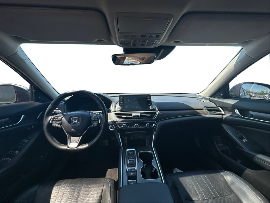 2018 Honda Accord Hybrid Touring-17