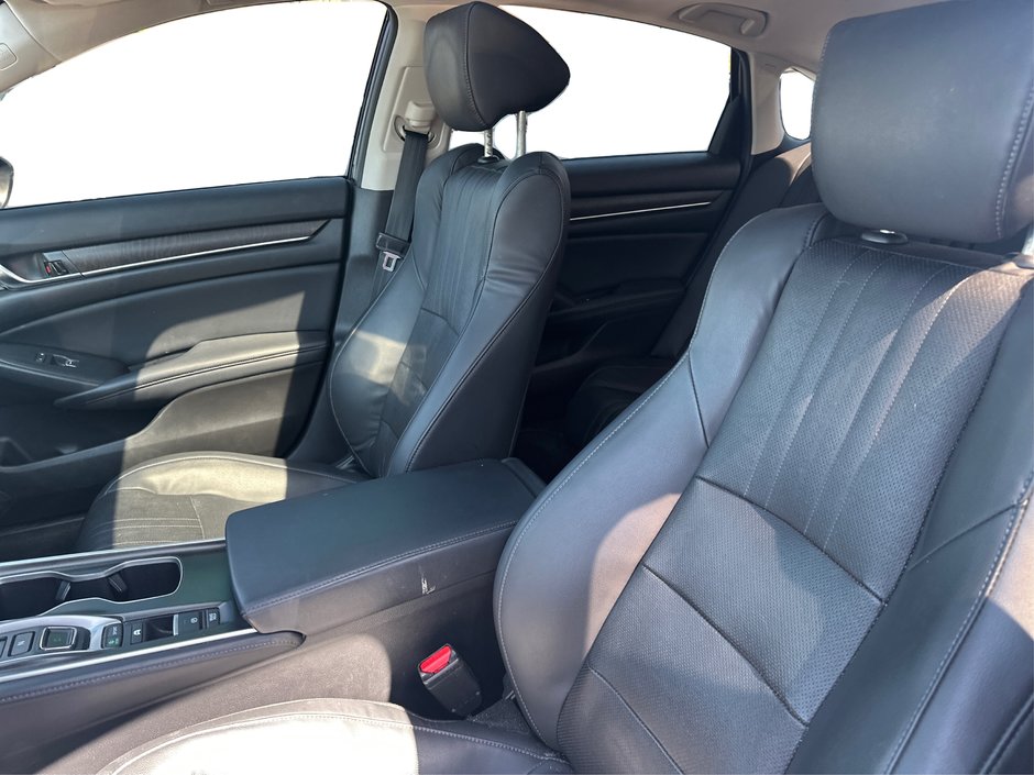 2018 Honda Accord Hybrid Touring-8