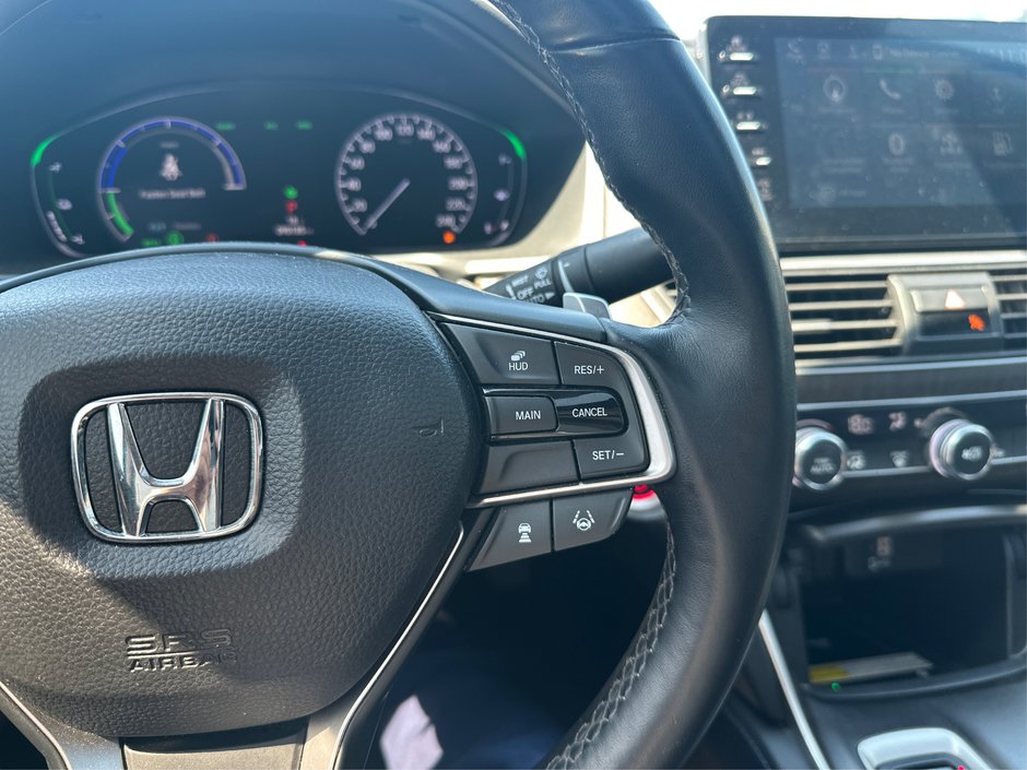 2018 Honda Accord Hybrid Touring-21