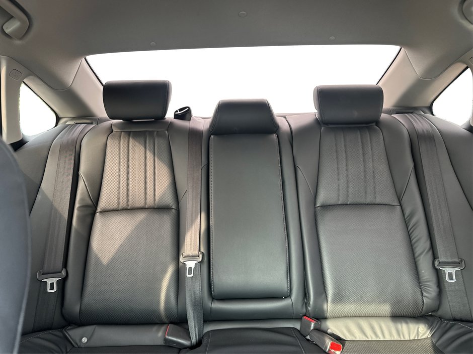 2018 Honda Accord Hybrid Touring-10