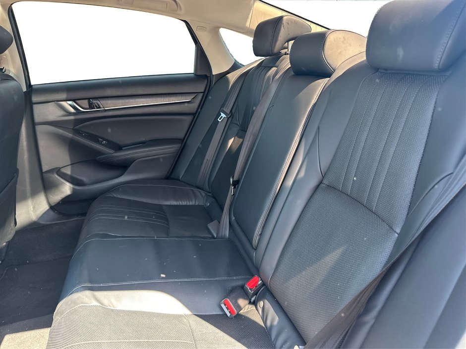 2018 Honda Accord Hybrid Touring-9
