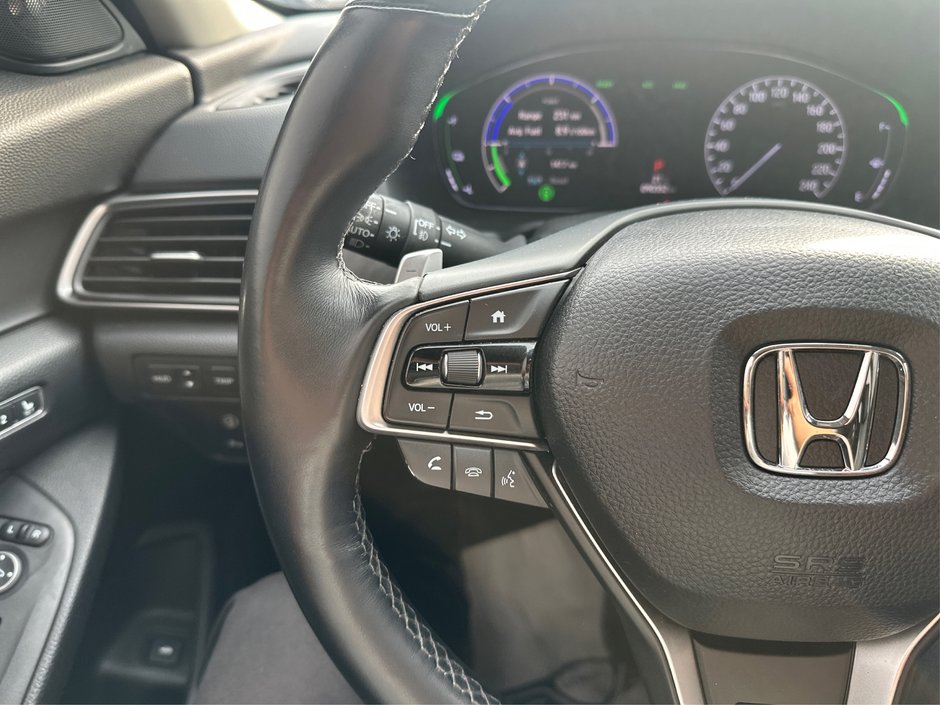 2018 Honda Accord Hybrid Touring-21