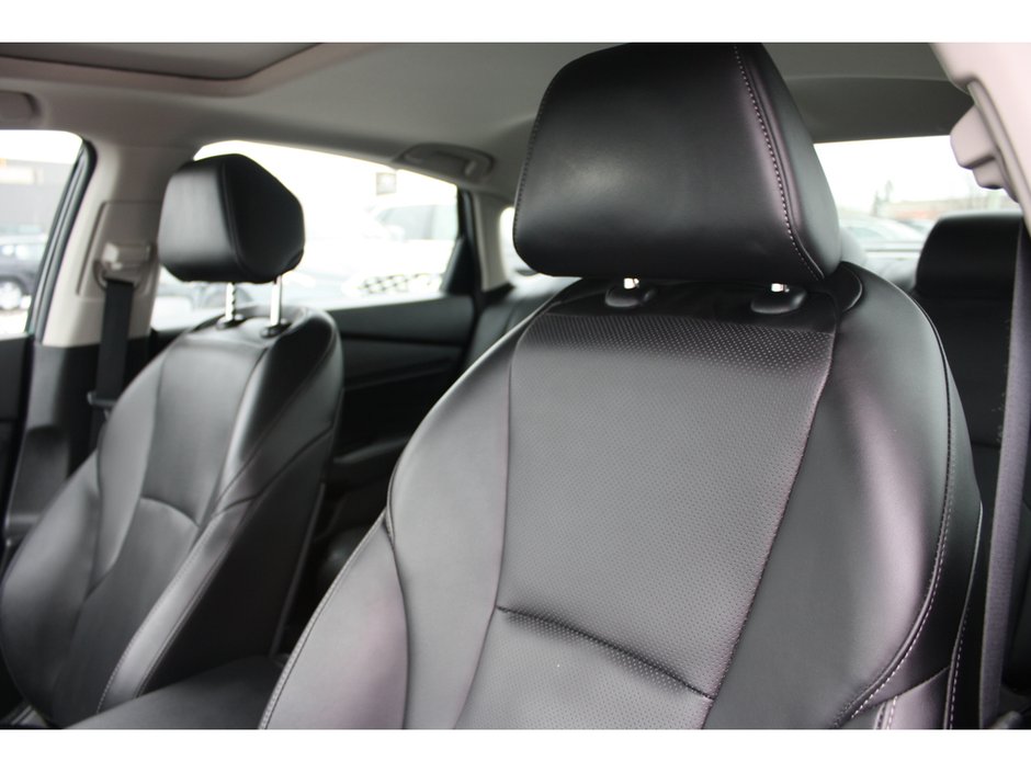 2023 Honda Accord Hybrid Touring-10