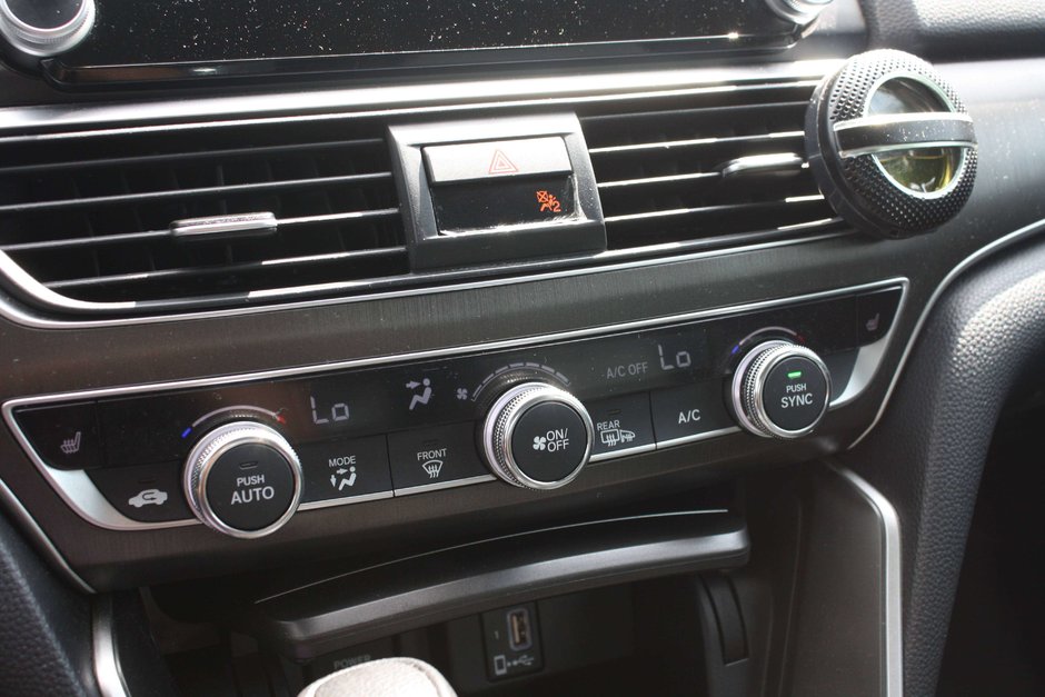 2018 Honda Accord LX-16