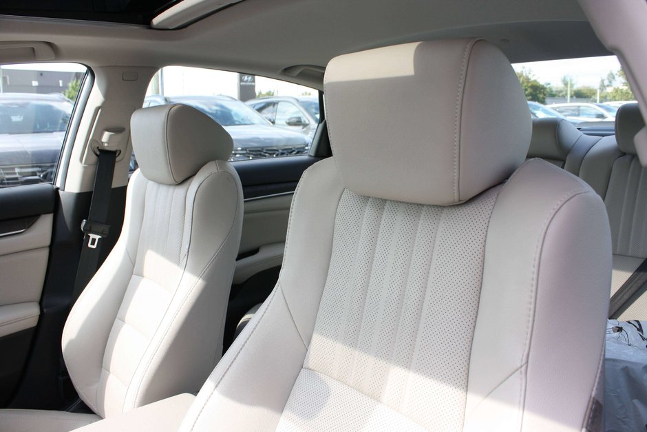 2020 Honda Accord Touring-10