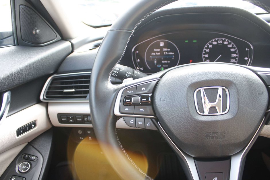 2020 Honda Accord Touring-15