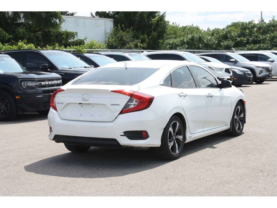 2017 Honda Civic Touring-3
