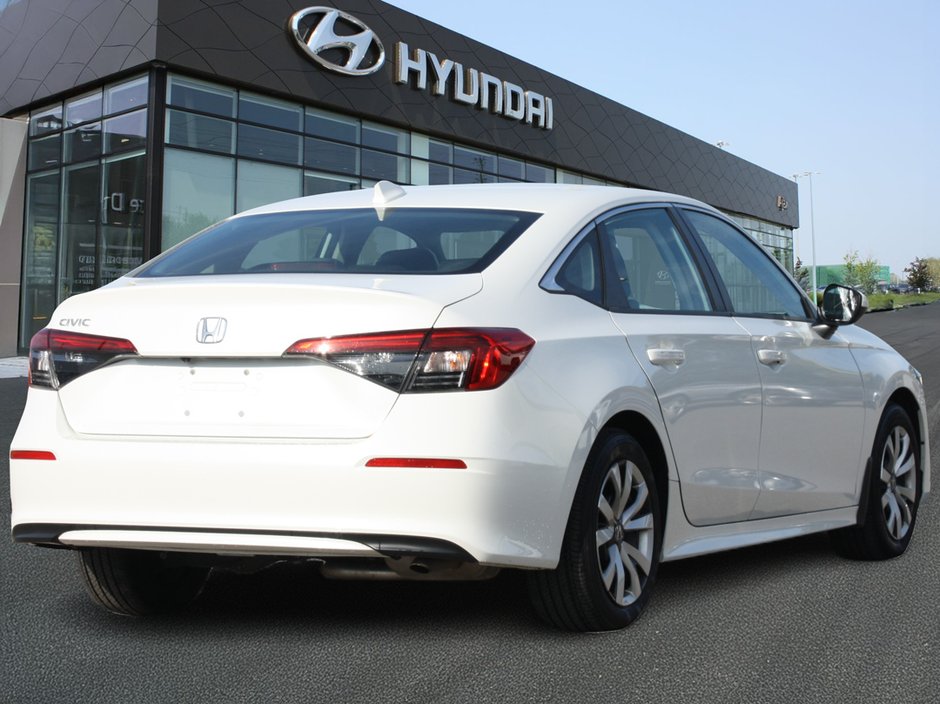 2022 Honda Civic LX-4