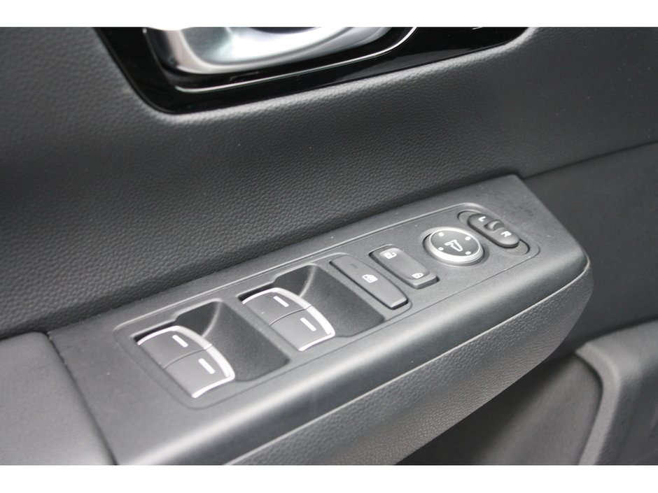 2024 Honda CR-V Hybrid Touring-8