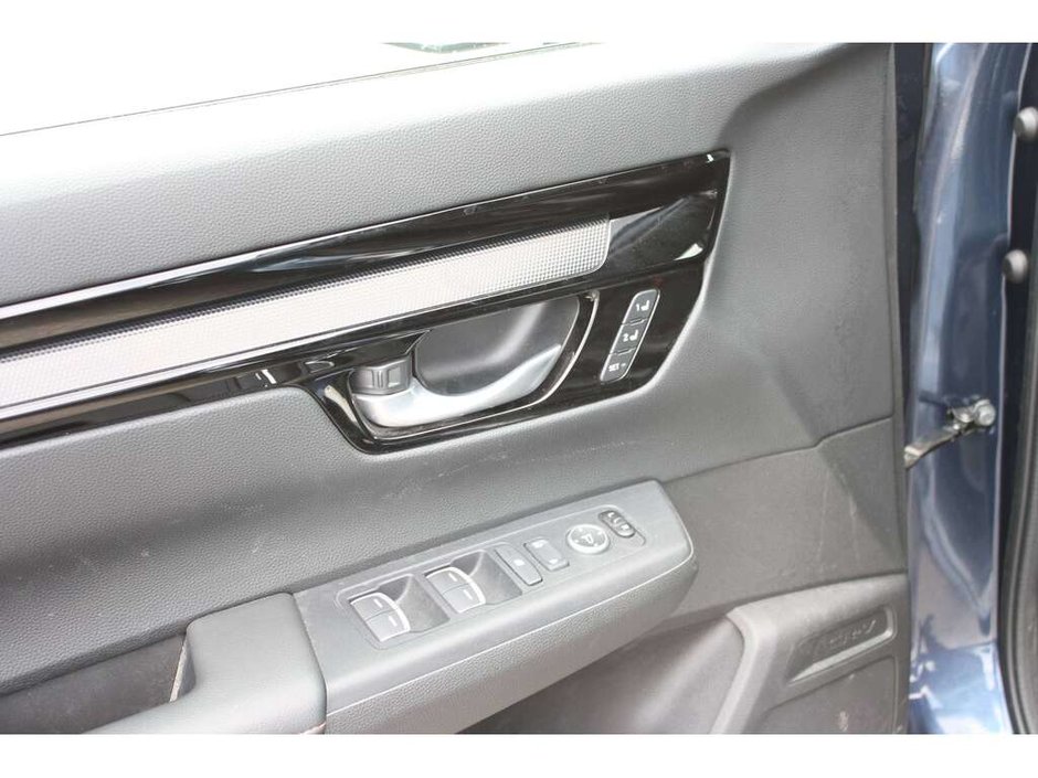 2025 Honda CR-V Hybrid Touring-8