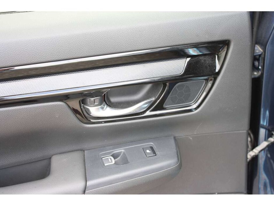 2025 Honda CR-V Hybrid Touring-6