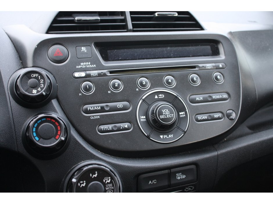 2013 Honda Fit Sport-13